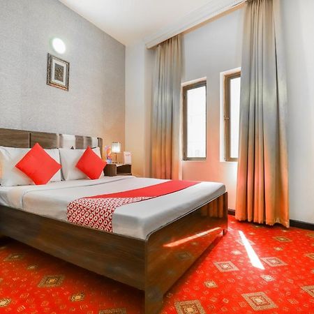 Oyo 339 Vienna Hotel Дубай Екстер'єр фото