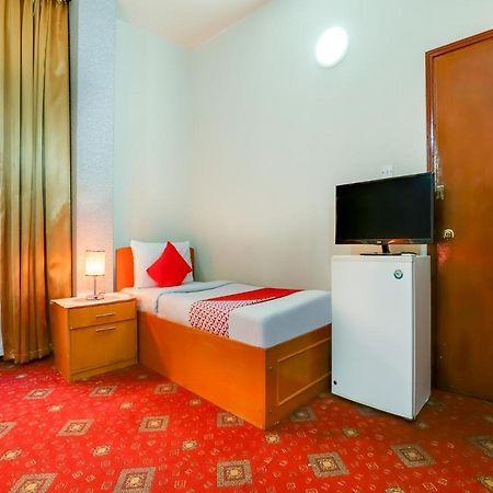 Oyo 339 Vienna Hotel Дубай Екстер'єр фото